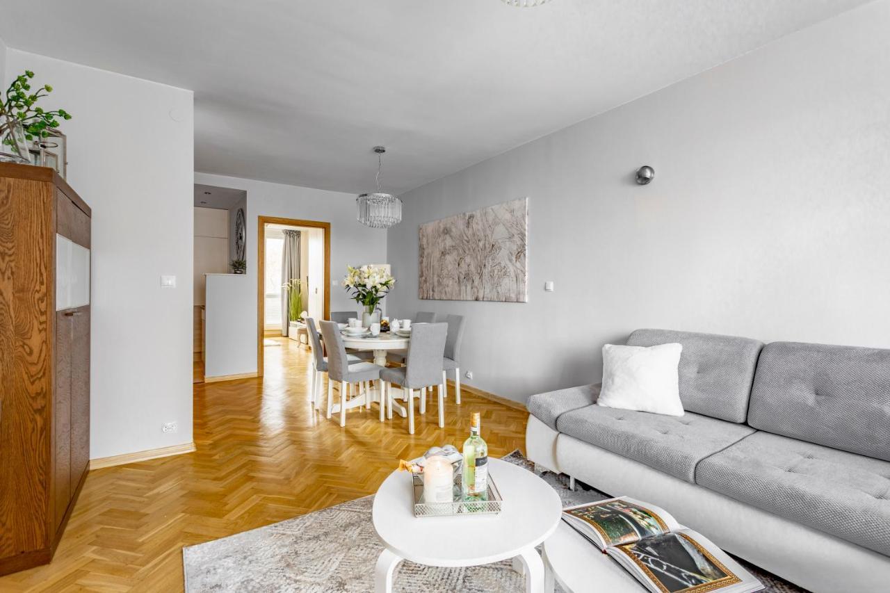 Hala Mirowska Apartments Warschau Buitenkant foto
