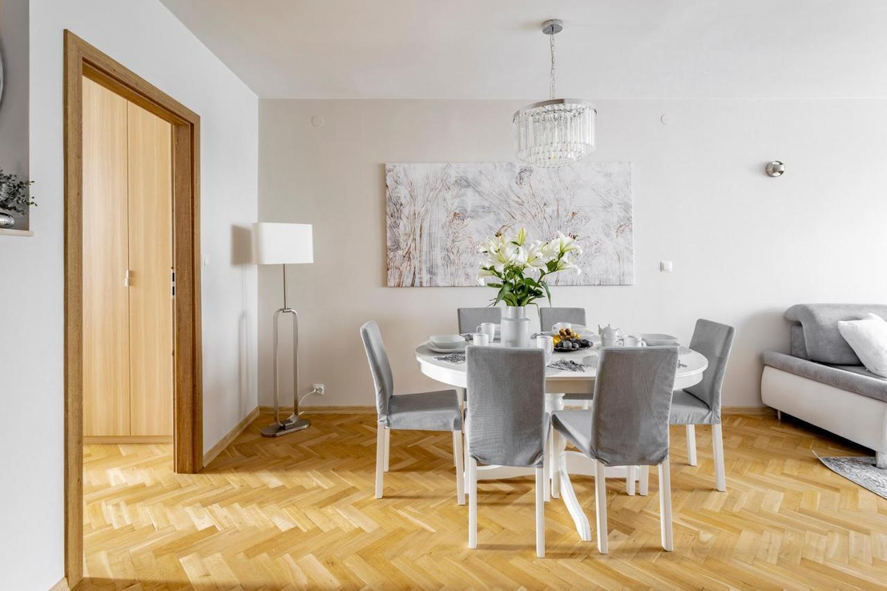Hala Mirowska Apartments Warschau Buitenkant foto