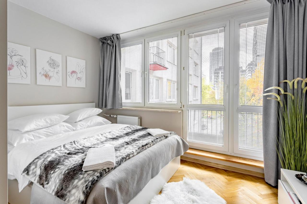 Hala Mirowska Apartments Warschau Buitenkant foto