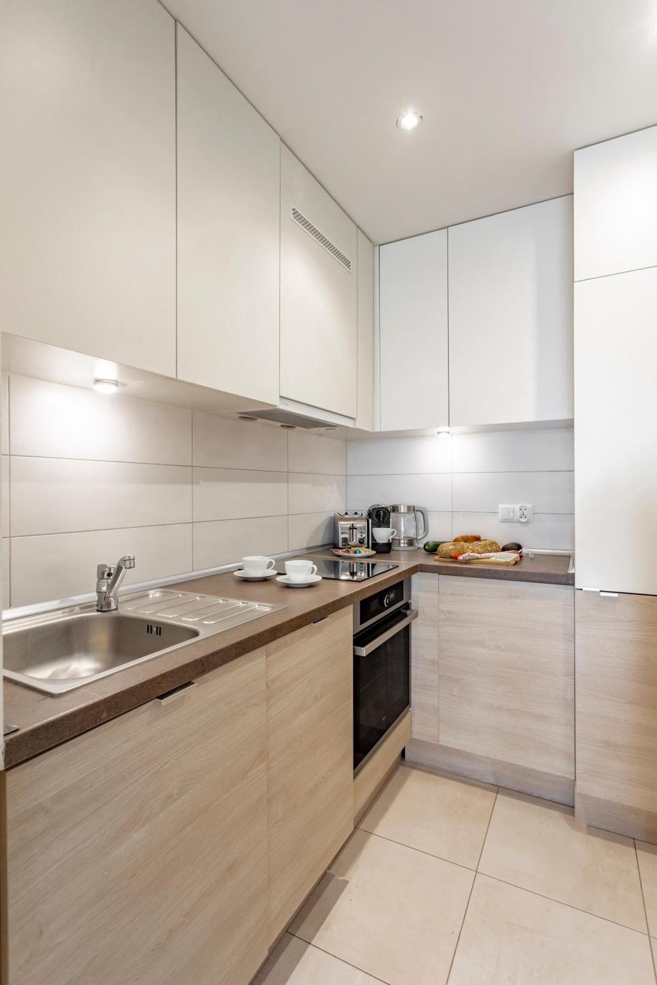 Hala Mirowska Apartments Warschau Kamer foto
